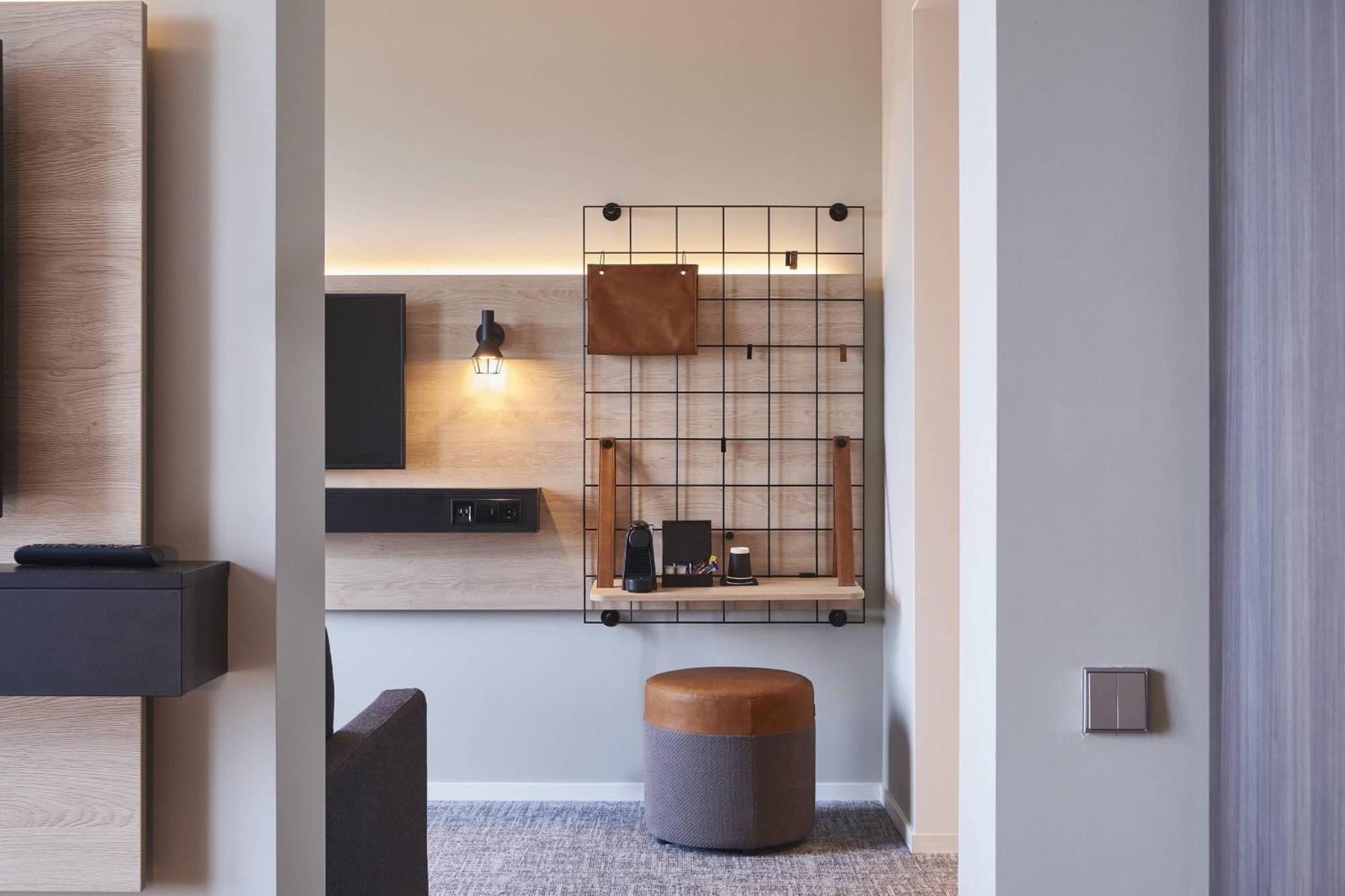 Moxy Birmingham Nec Hotell Bickenhill Exteriör bild