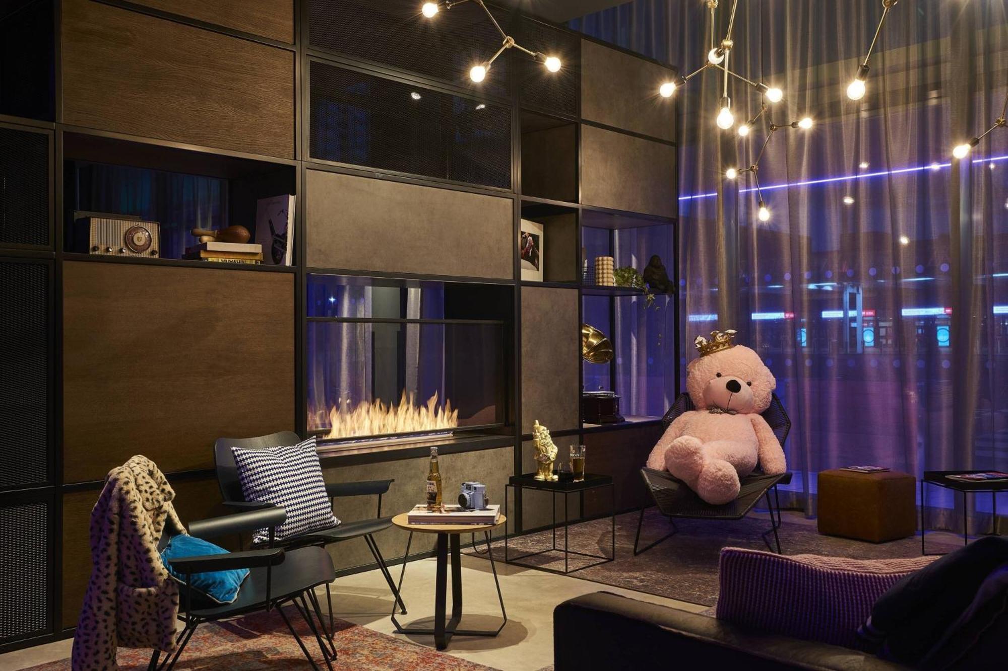 Moxy Birmingham Nec Hotell Bickenhill Exteriör bild