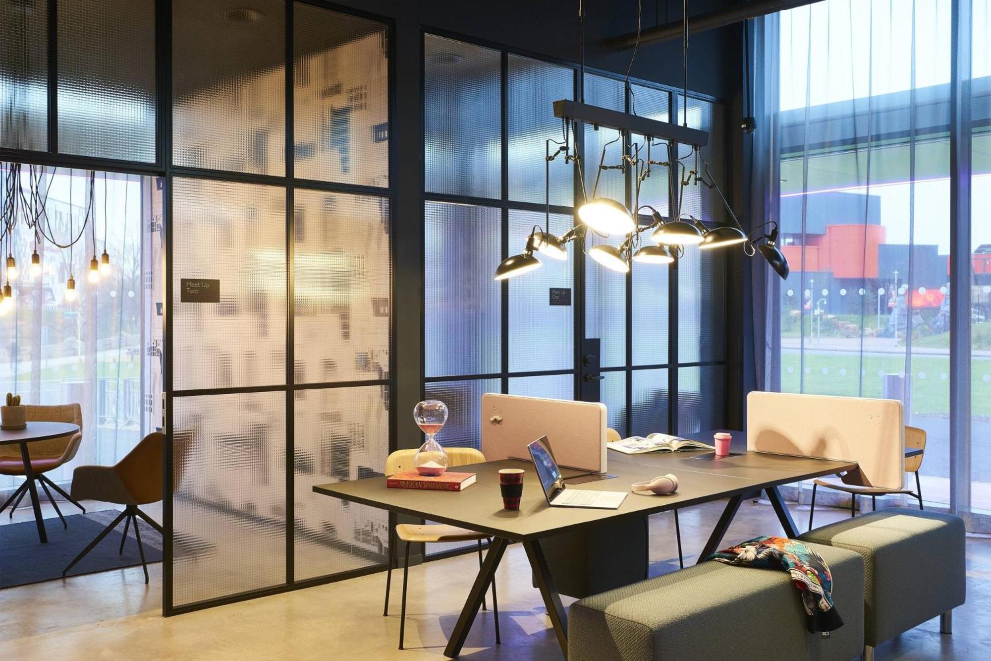 Moxy Birmingham Nec Hotell Bickenhill Exteriör bild